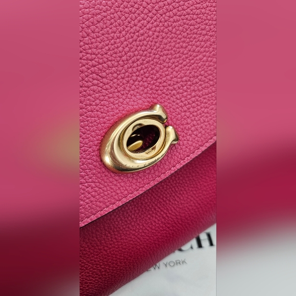 Coach Pink Leather Two Toned Cassie Bag - Picture 11 of 12